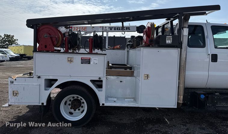 image for item EG2563 2011 Ford F650 Super Duty SuperCab utility / service truck