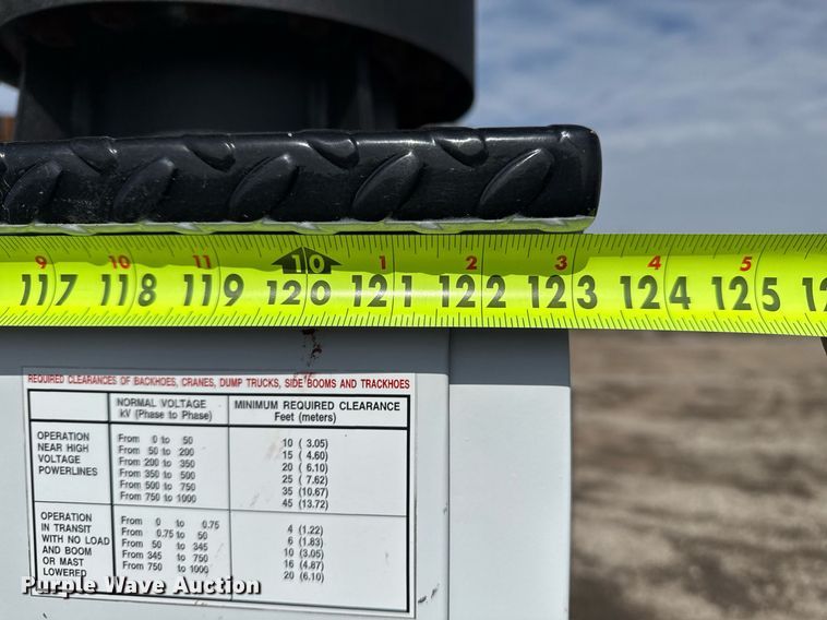 image for item EG2563 2011 Ford F650 Super Duty SuperCab utility / service truck