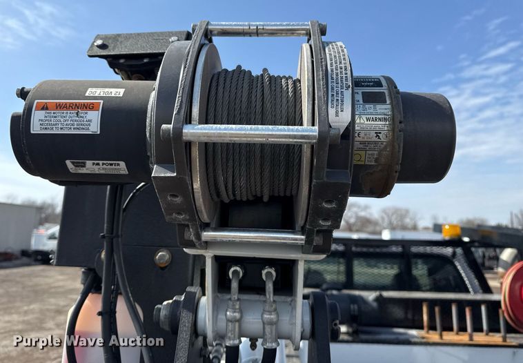 image for item EG2563 2011 Ford F650 Super Duty SuperCab utility / service truck