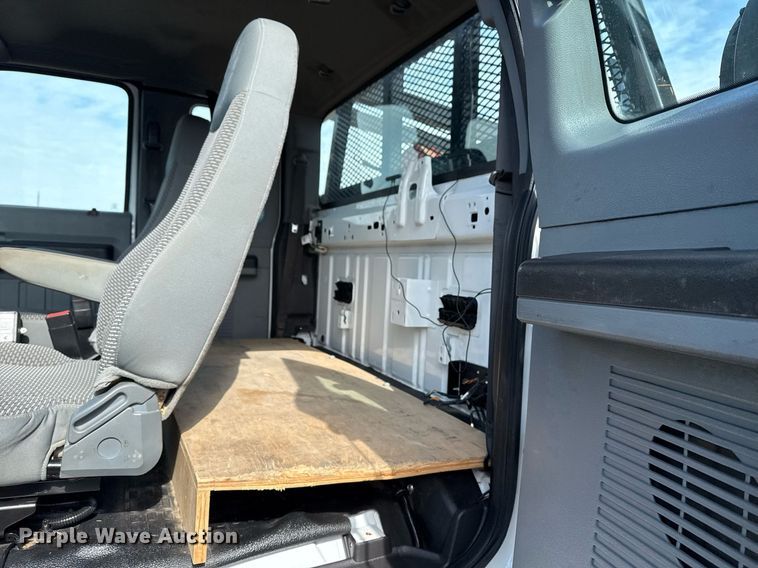 image for item EG2563 2011 Ford F650 Super Duty SuperCab utility / service truck