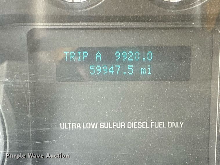 image for item EG2563 2011 Ford F650 Super Duty SuperCab utility / service truck