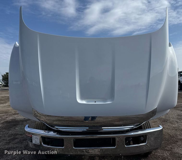 image for item EG2563 2011 Ford F650 Super Duty SuperCab utility / service truck