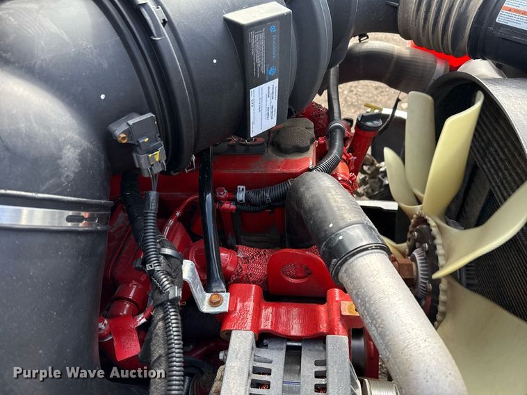 image for item EG2563 2011 Ford F650 Super Duty SuperCab utility / service truck