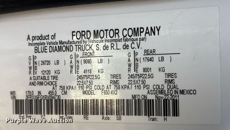 image for item EG2563 2011 Ford F650 Super Duty SuperCab utility / service truck