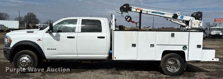 image for item EG2564 2019 Dodge Ram 5500HD Crew Cab utility / service truck
