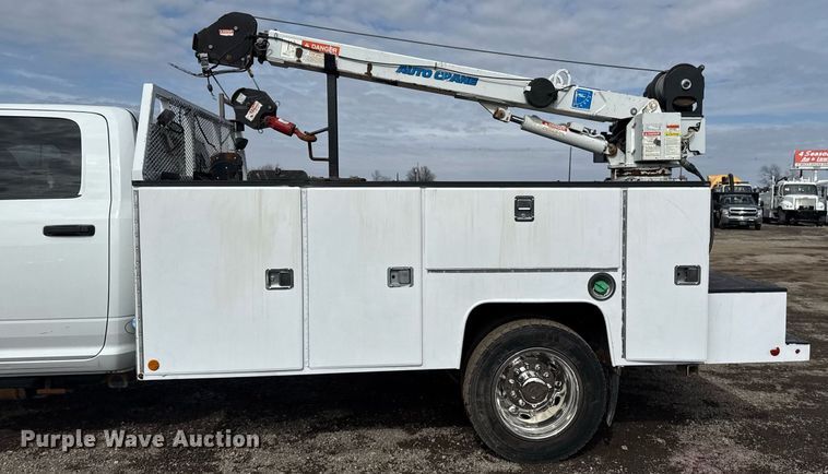 image for item EG2564 2019 Dodge Ram 5500HD Crew Cab utility / service truck