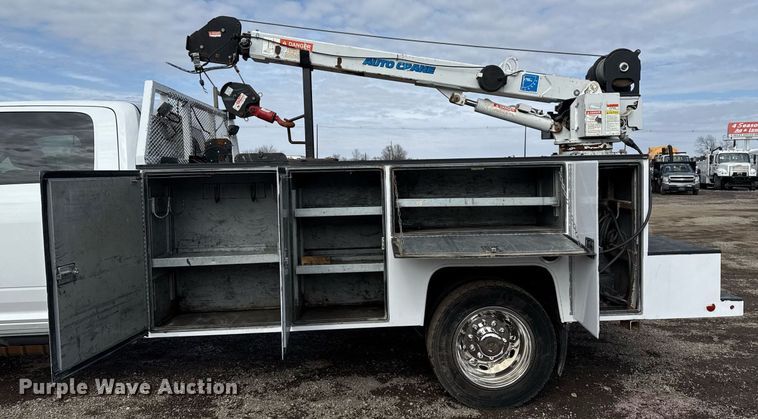 image for item EG2564 2019 Dodge Ram 5500HD Crew Cab utility / service truck