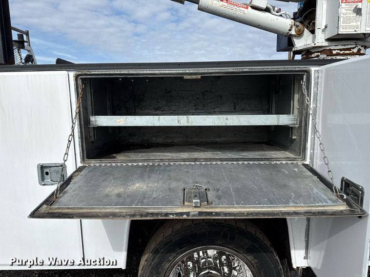 image for item EG2564 2019 Dodge Ram 5500HD Crew Cab utility / service truck