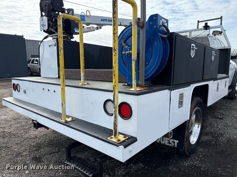 image for item EG2564 2019 Dodge Ram 5500HD Crew Cab utility / service truck