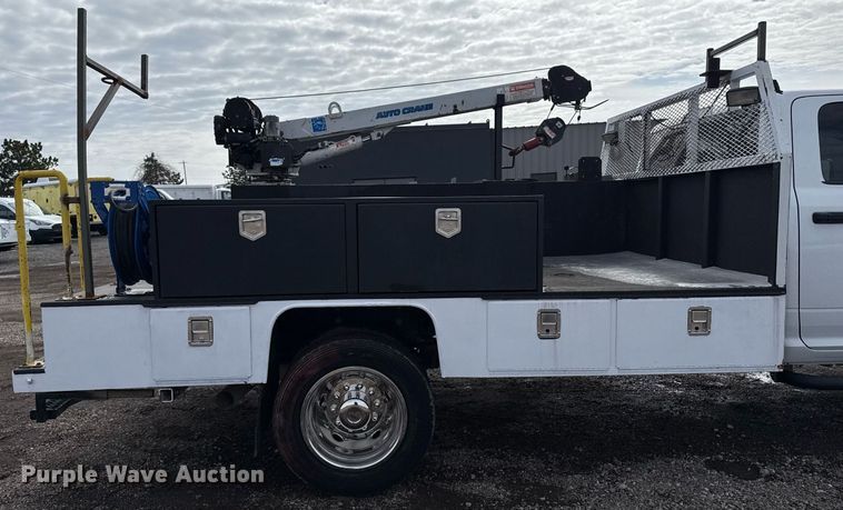image for item EG2564 2019 Dodge Ram 5500HD Crew Cab utility / service truck