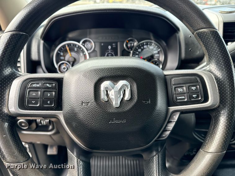 image for item EG2564 2019 Dodge Ram 5500HD Crew Cab utility / service truck