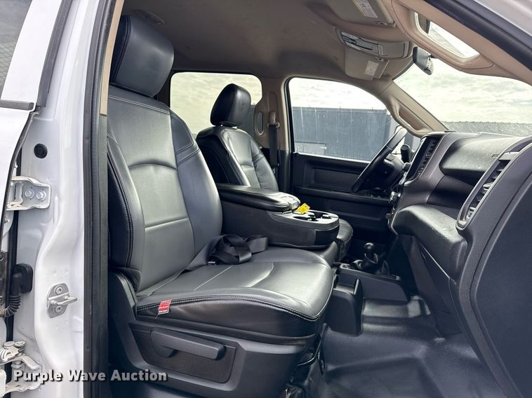 image for item EG2564 2019 Dodge Ram 5500HD Crew Cab utility / service truck