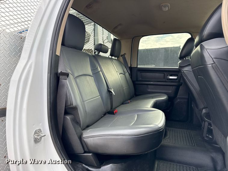 image for item EG2564 2019 Dodge Ram 5500HD Crew Cab utility / service truck