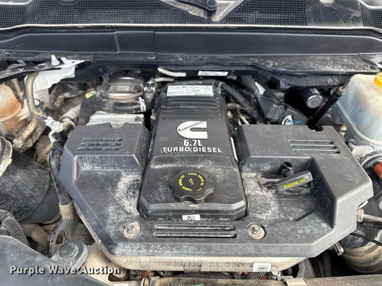 image for item EG2564 2019 Dodge Ram 5500HD Crew Cab utility / service truck