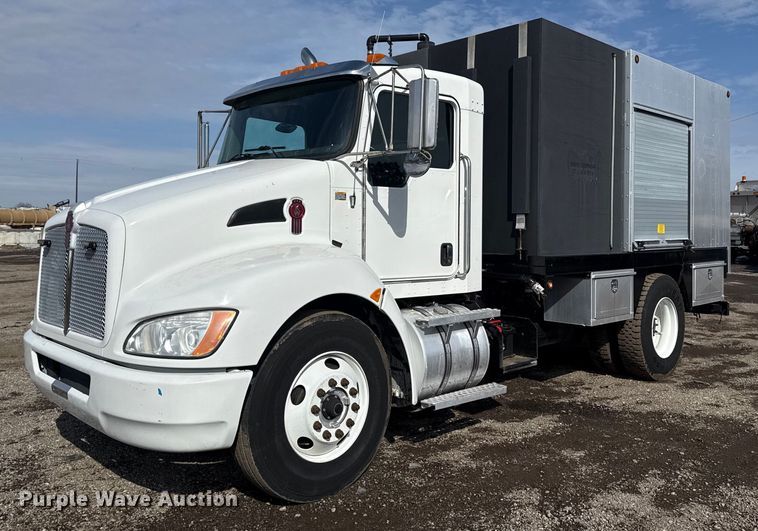 image for item EG2565 2017 Kenworth T370 sewer jetter truck