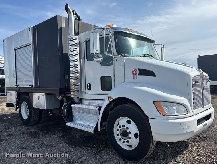 image for item EG2565 2017 Kenworth T370 sewer jetter truck