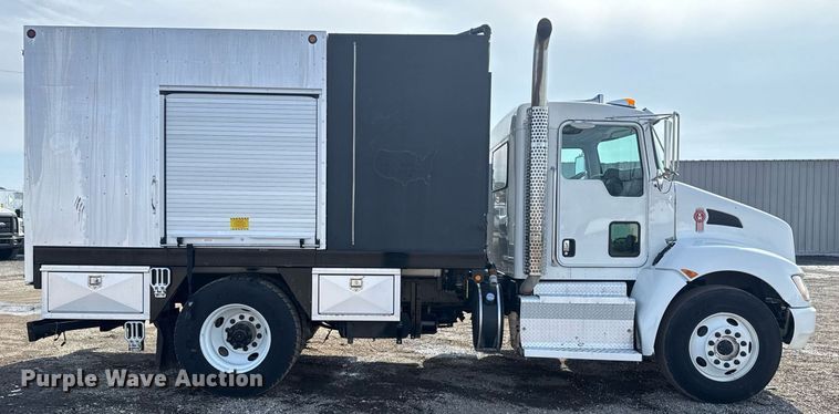 image for item EG2565 2017 Kenworth T370 sewer jetter truck