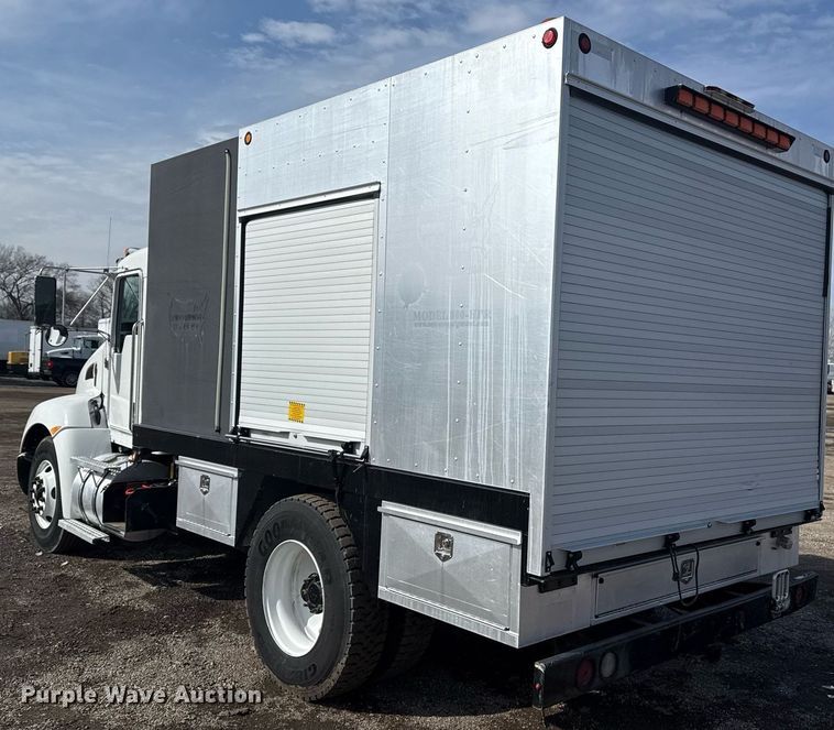 image for item EG2565 2017 Kenworth T370 sewer jetter truck