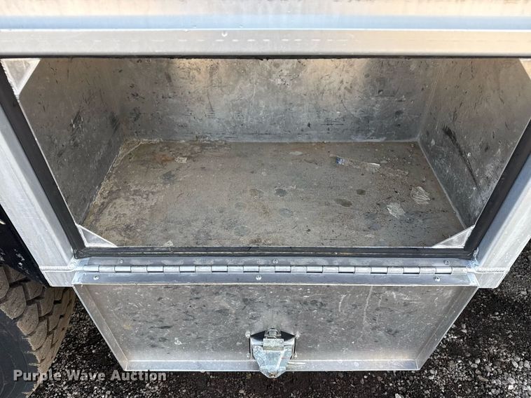 image for item EG2565 2017 Kenworth T370 sewer jetter truck