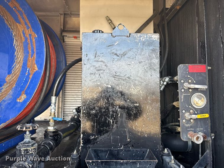 image for item EG2565 2017 Kenworth T370 sewer jetter truck