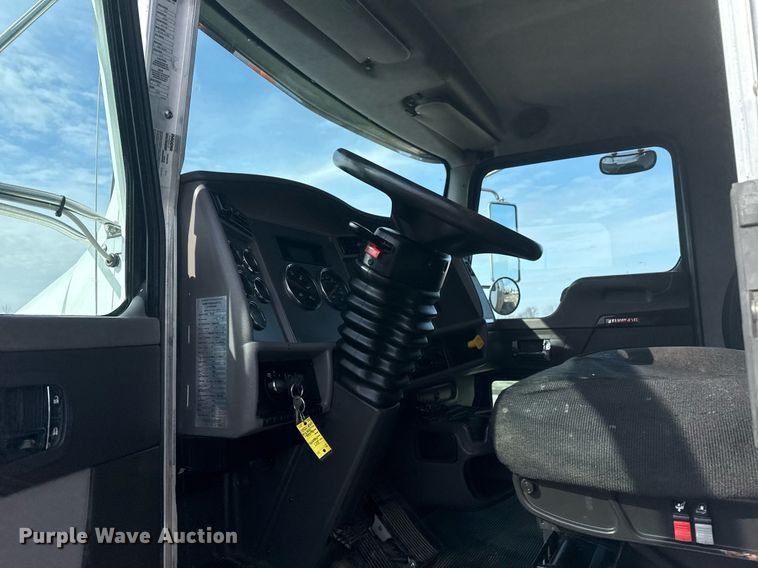 image for item EG2565 2017 Kenworth T370 sewer jetter truck