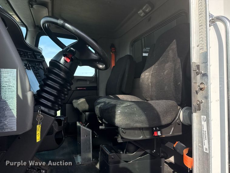 image for item EG2565 2017 Kenworth T370 sewer jetter truck