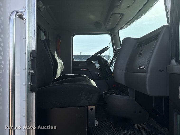 image for item EG2565 2017 Kenworth T370 sewer jetter truck