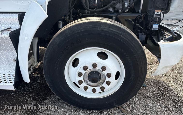 image for item EG2565 2017 Kenworth T370 sewer jetter truck