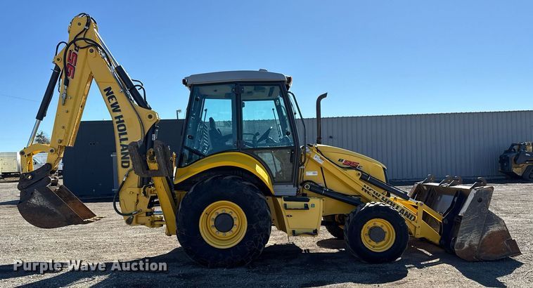 image for item EG2578 2014 New Holland B95C backhoe