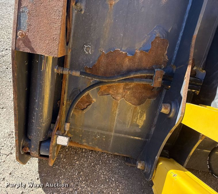 image for item EG2578 2014 New Holland B95C backhoe