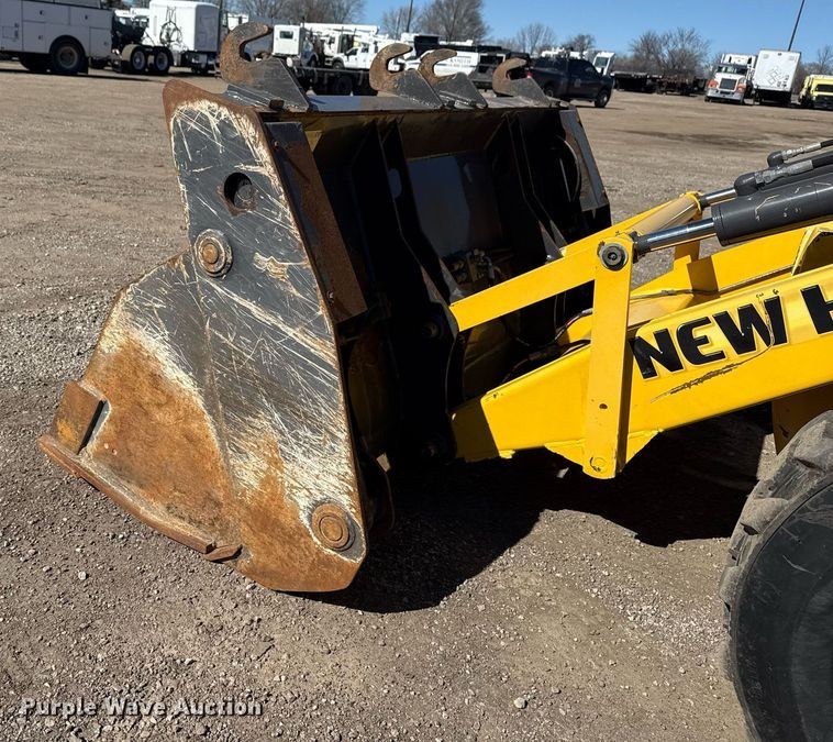 image for item EG2578 2014 New Holland B95C backhoe