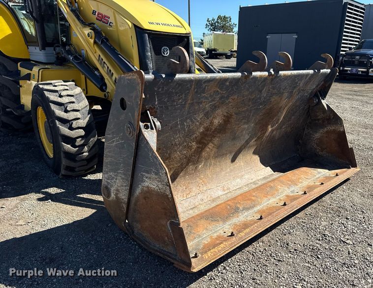 image for item EG2578 2014 New Holland B95C backhoe