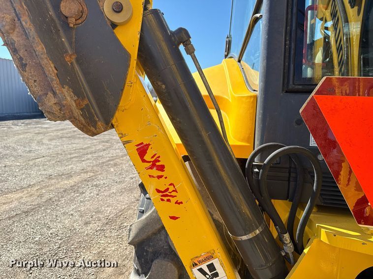 image for item EG2578 2014 New Holland B95C backhoe