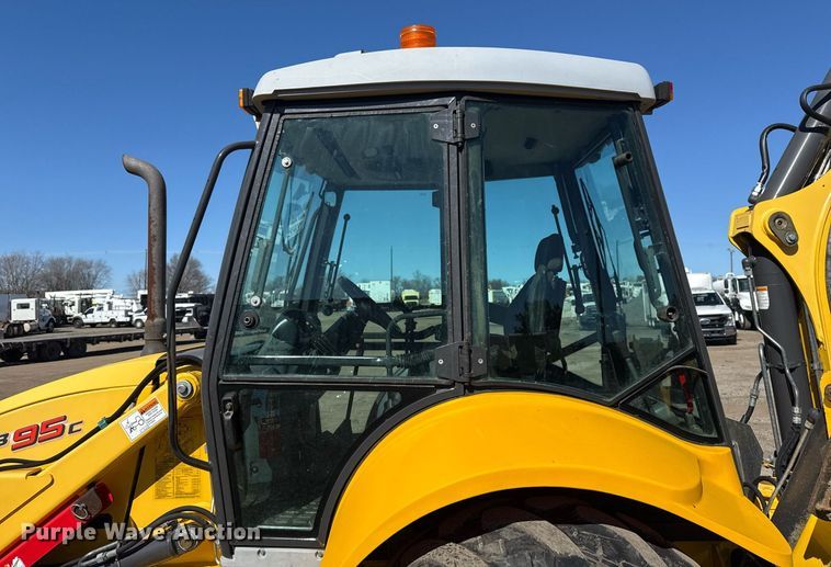 image for item EG2578 2014 New Holland B95C backhoe