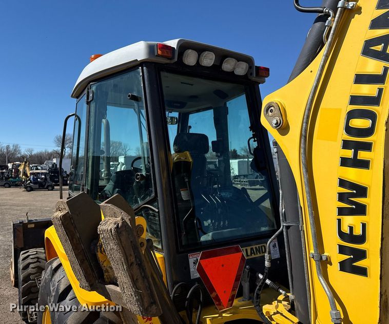 image for item EG2578 2014 New Holland B95C backhoe