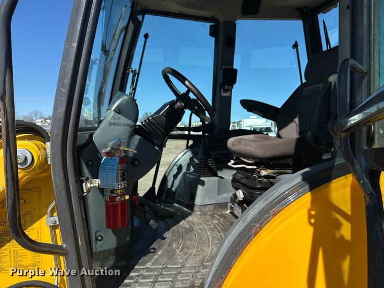 image for item EG2578 2014 New Holland B95C backhoe