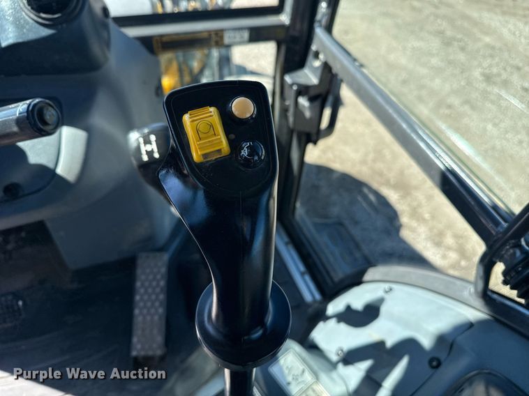 image for item EG2578 2014 New Holland B95C backhoe