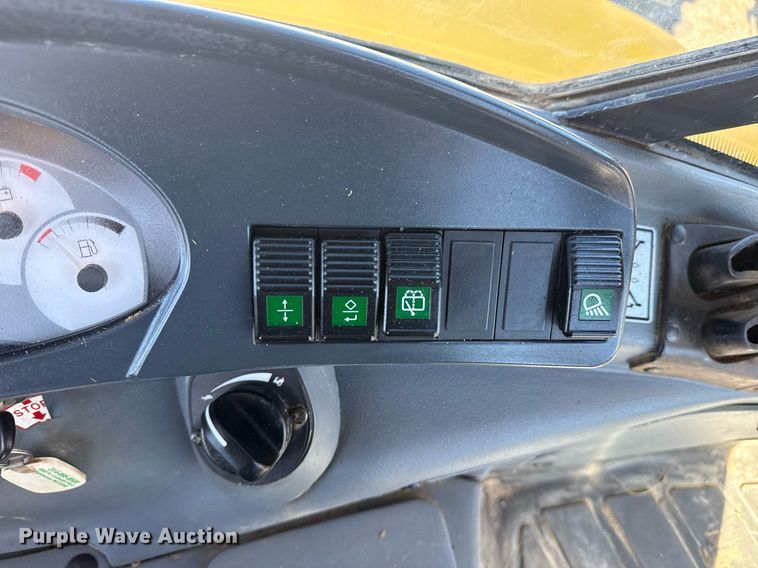 image for item EG2578 2014 New Holland B95C backhoe