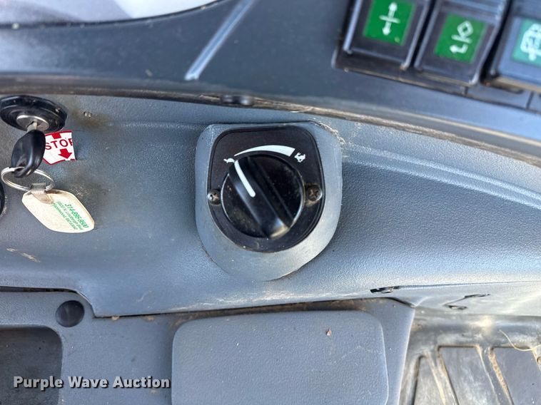 image for item EG2578 2014 New Holland B95C backhoe