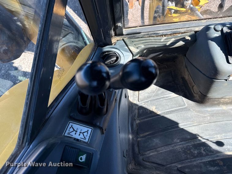 image for item EG2578 2014 New Holland B95C backhoe