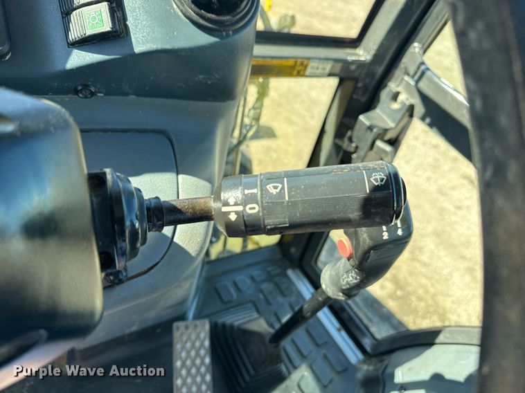 image for item EG2578 2014 New Holland B95C backhoe