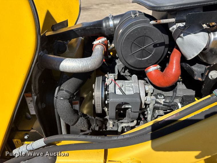 image for item EG2578 2014 New Holland B95C backhoe