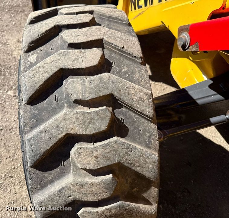 image for item EG2578 2014 New Holland B95C backhoe