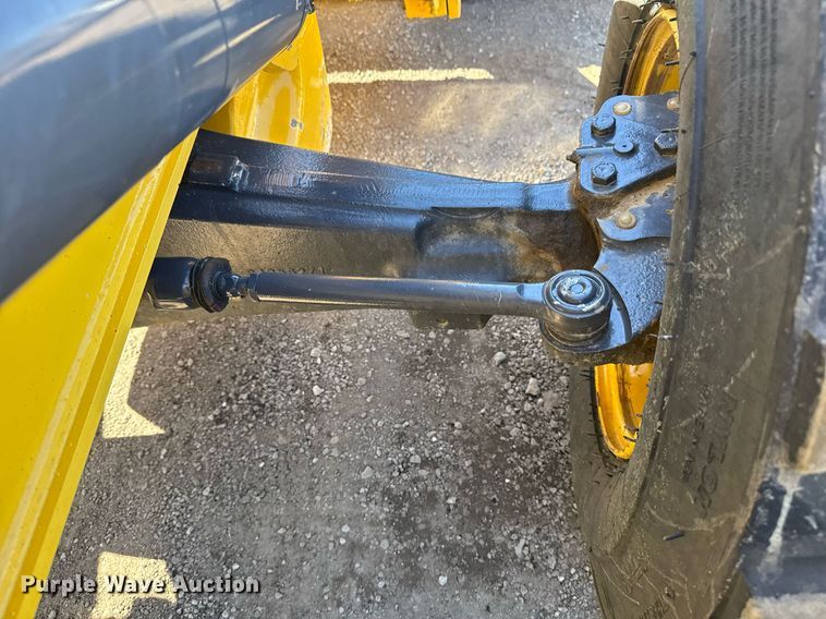 image for item EG2578 2014 New Holland B95C backhoe