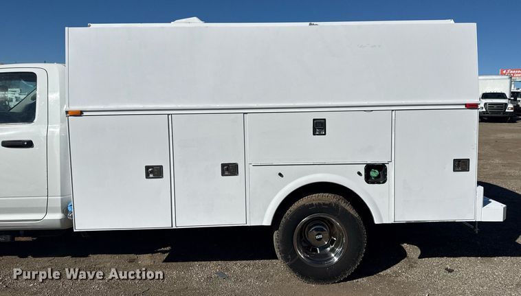 image for item EG2580 2012 Dodge Ram 3500 utility bed pickup truck