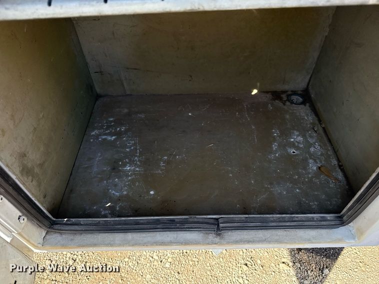 image for item EG2580 2012 Dodge Ram 3500 utility bed pickup truck