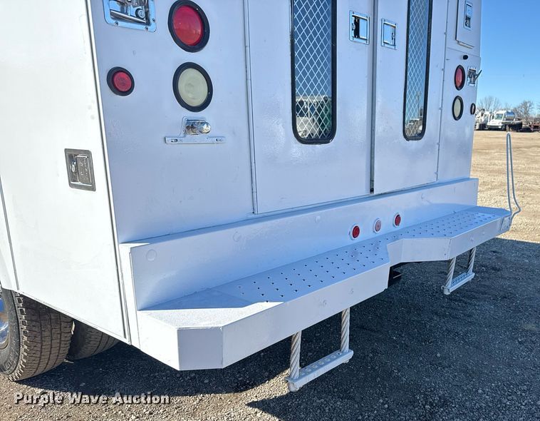 image for item EG2580 2012 Dodge Ram 3500 utility bed pickup truck