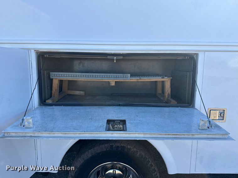 image for item EG2580 2012 Dodge Ram 3500 utility bed pickup truck