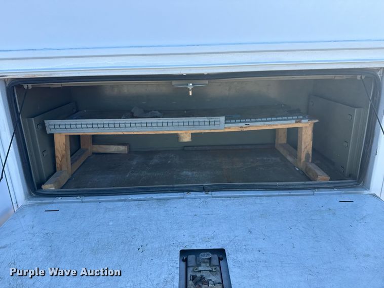 image for item EG2580 2012 Dodge Ram 3500 utility bed pickup truck