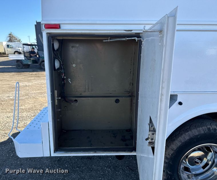 image for item EG2580 2012 Dodge Ram 3500 utility bed pickup truck